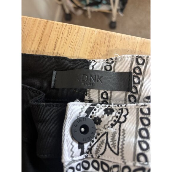 mens denim pants KDNK Black Distressed Stretch Jeans, Size 38x32 NWT - Picture 3 of 11